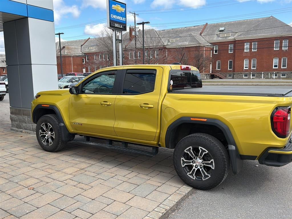 2023 GMC Canyon AT4