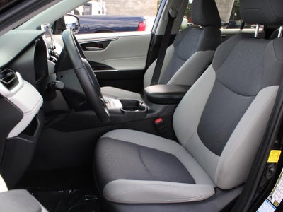 2020 Toyota RAV4 Hybrid XLE