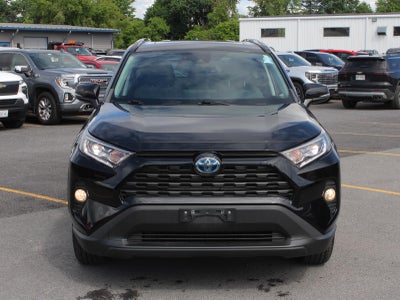 2020 Toyota RAV4 Hybrid XLE