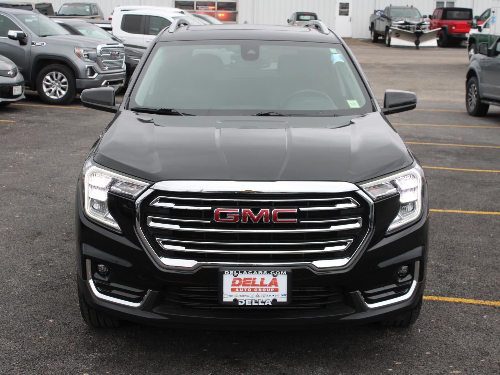 2022 GMC Terrain SLT