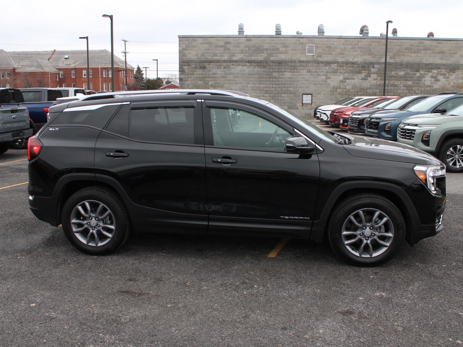 2022 GMC Terrain SLT