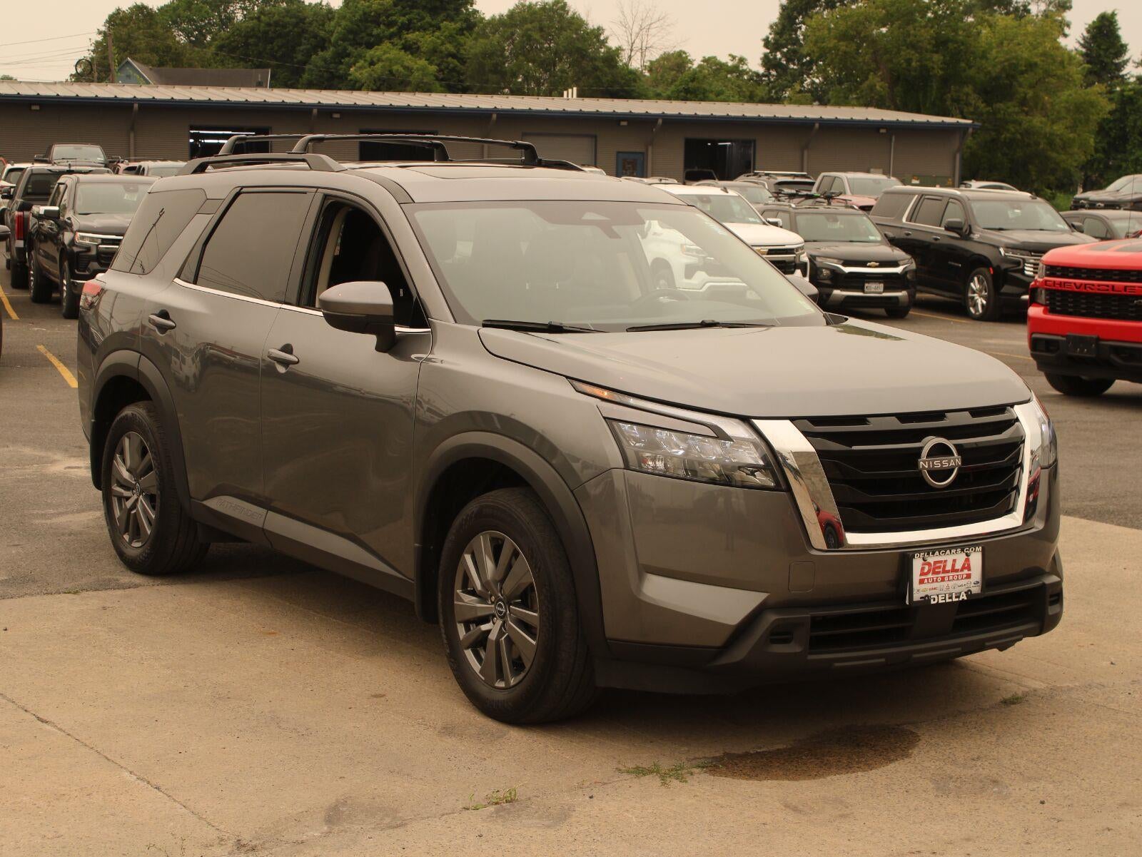 2025 Nissan Pathfinder SV 4WD
