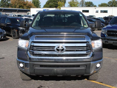 2017 Toyota Tundra SR5 5.7L V8