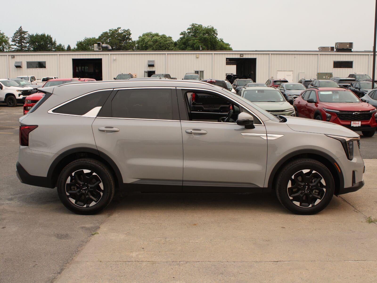 2024 Kia Sorento S