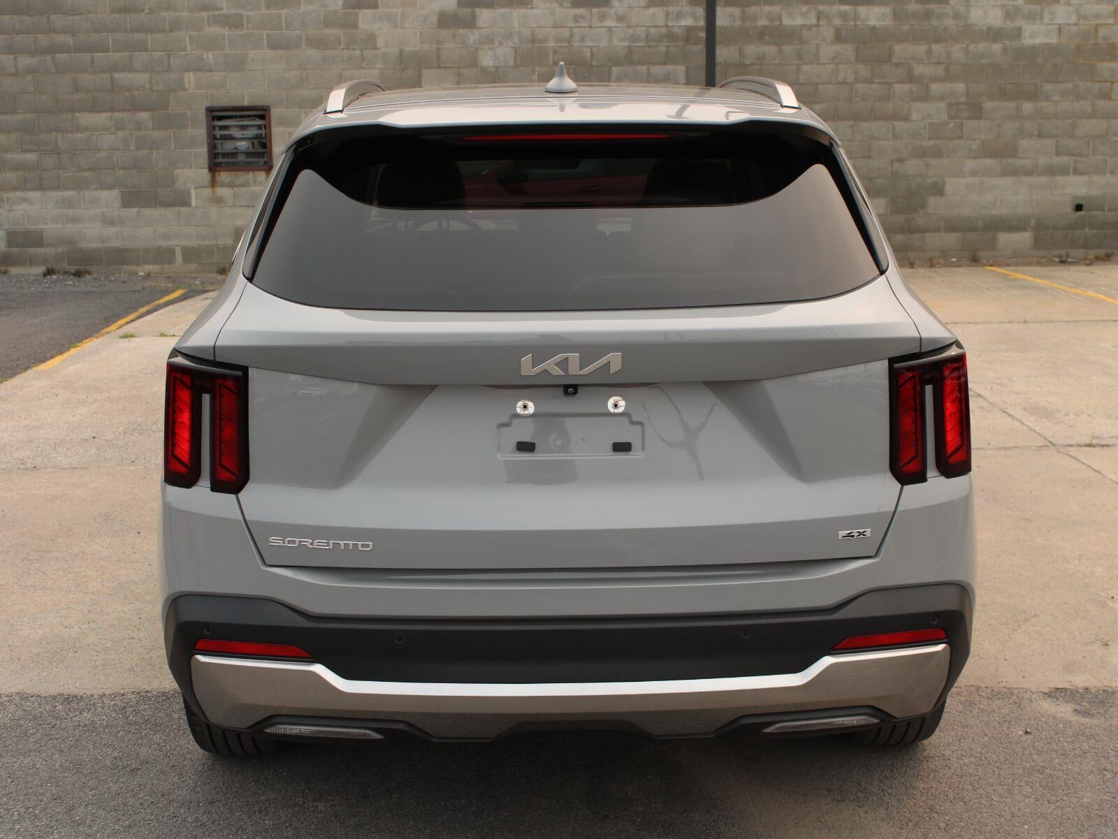 2024 Kia Sorento S