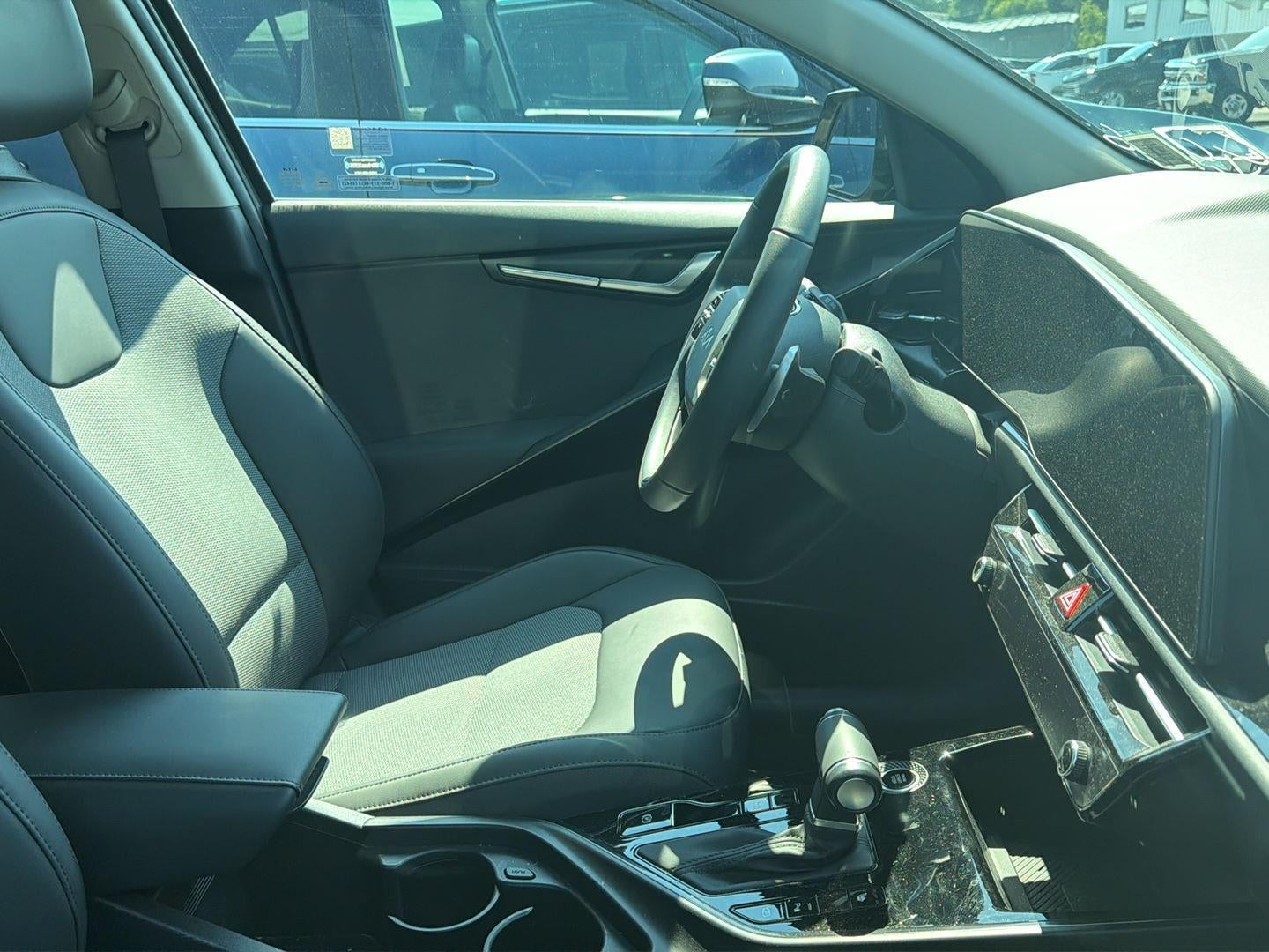 2025 Kia Niro EX Touring